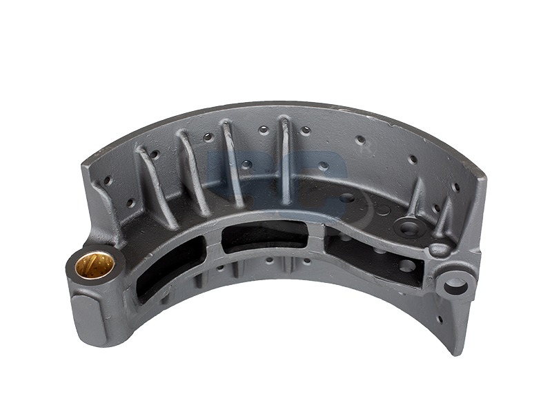 Casted Brake Shoe je súčasťou brzdového systému, ktorý sa skladá z dvoch hlavných častí